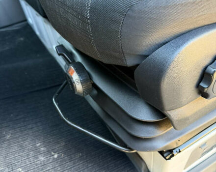 Білий Мерседес Sprinter, об'ємом двигуна 2.99 л та пробігом 380 тис. км за 19450 $, фото 15 на Automoto.ua