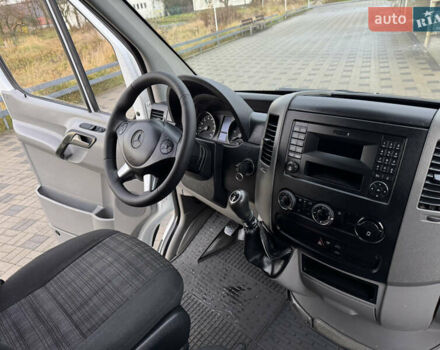 Белый Мерседес Sprinter, объемом двигателя 2.99 л и пробегом 518 тыс. км за 18999 $, фото 38 на Automoto.ua