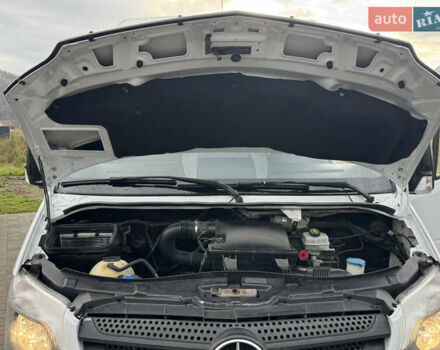 Белый Мерседес Sprinter, объемом двигателя 2.99 л и пробегом 518 тыс. км за 18999 $, фото 68 на Automoto.ua