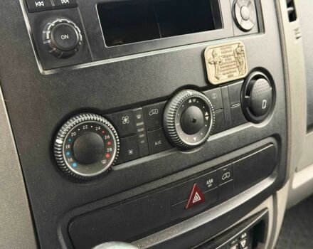 Белый Мерседес Sprinter, объемом двигателя 3 л и пробегом 429 тыс. км за 30000 $, фото 22 на Automoto.ua