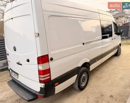 Белый Мерседес Sprinter, объемом двигателя 2.14 л и пробегом 504 тыс. км за 15000 $, фото 4 на Automoto.ua