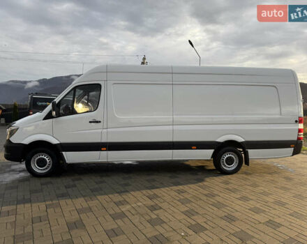 Белый Мерседес Sprinter, объемом двигателя 2.99 л и пробегом 518 тыс. км за 18999 $, фото 9 на Automoto.ua
