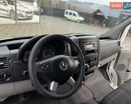 Белый Мерседес Sprinter, объемом двигателя 2.99 л и пробегом 518 тыс. км за 18999 $, фото 40 на Automoto.ua