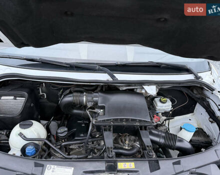 Белый Мерседес Sprinter, объемом двигателя 2.99 л и пробегом 243 тыс. км за 21000 $, фото 7 на Automoto.ua