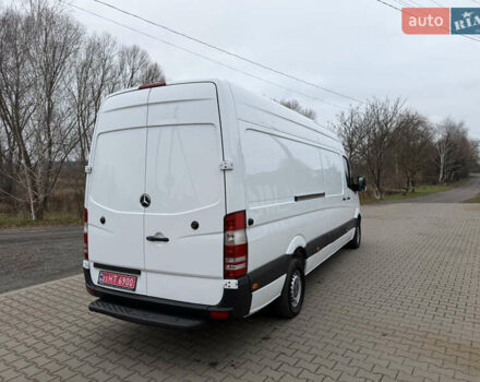 Белый Мерседес Sprinter, объемом двигателя 0 л и пробегом 294 тыс. км за 15800 $, фото 4 на Automoto.ua