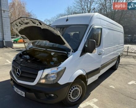 Белый Мерседес Sprinter, объемом двигателя 2.99 л и пробегом 243 тыс. км за 20900 $, фото 2 на Automoto.ua
