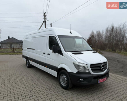 Белый Мерседес Sprinter, объемом двигателя 0 л и пробегом 294 тыс. км за 15800 $, фото 1 на Automoto.ua