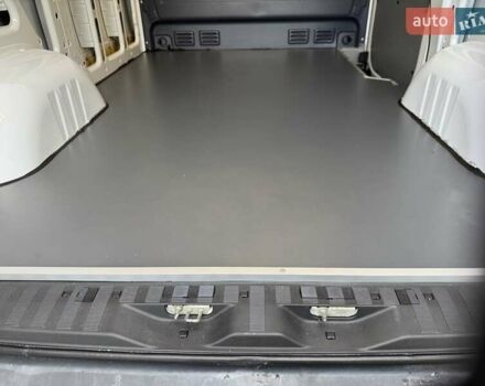 Мерседес Sprinter 2014 в Броварах на Automoto.ua Белый Мерседес Sprinter, объемом двигателя 3 л и пробегом 291 тыс. км за 20000 $, фото 24 на Automoto.ua