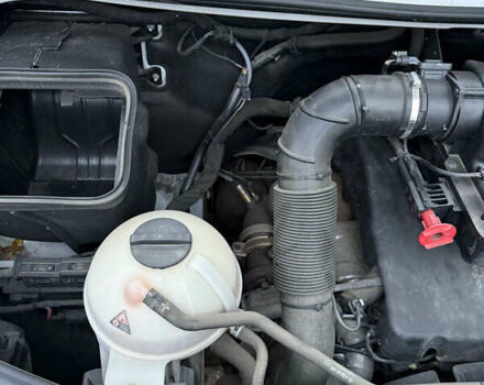 Белый Мерседес Sprinter, объемом двигателя 2.2 л и пробегом 112 тыс. км за 25545 $, фото 17 на Automoto.ua