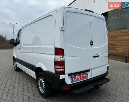 Белый Мерседес Sprinter, объемом двигателя 2.2 л и пробегом 272 тыс. км за 14800 $, фото 4 на Automoto.ua
