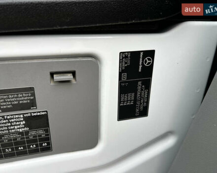 Белый Мерседес Sprinter, объемом двигателя 2.2 л и пробегом 272 тыс. км за 14800 $, фото 36 на Automoto.ua