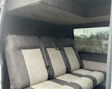 Белый Мерседес Sprinter, объемом двигателя 2.2 л и пробегом 195 тыс. км за 38500 $, фото 9 на Automoto.ua