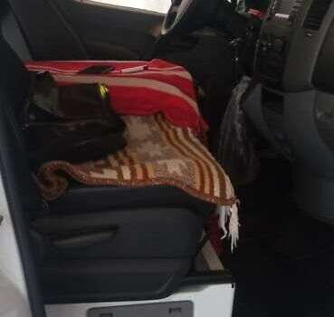 Белый Мерседес Sprinter, объемом двигателя 2.99 л и пробегом 350 тыс. км за 23000 $, фото 1 на Automoto.ua