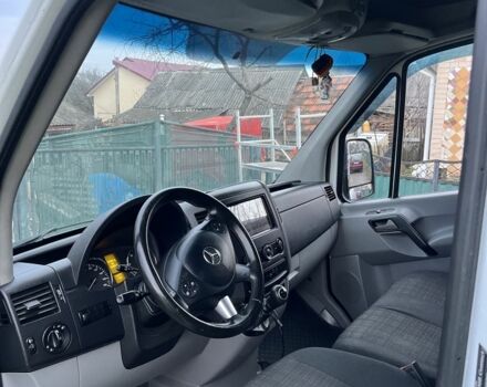 Белый Мерседес Sprinter, объемом двигателя 3 л и пробегом 498 тыс. км за 37131 $, фото 4 на Automoto.ua