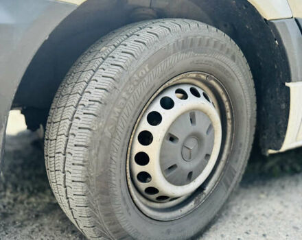 Белый Мерседес Sprinter, объемом двигателя 2.69 л и пробегом 393 тыс. км за 16000 $, фото 9 на Automoto.ua