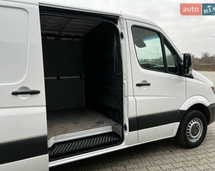 Белый Мерседес Sprinter, объемом двигателя 2.2 л и пробегом 272 тыс. км за 14800 $, фото 18 на Automoto.ua