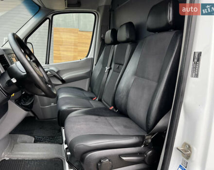 Белый Мерседес Sprinter, объемом двигателя 2.2 л и пробегом 272 тыс. км за 14800 $, фото 22 на Automoto.ua