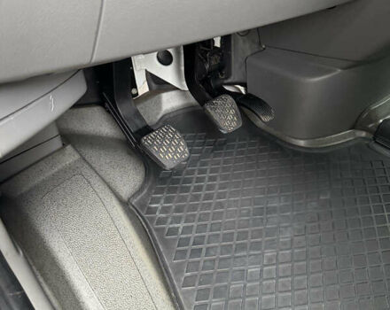 Белый Мерседес Sprinter, объемом двигателя 2.2 л и пробегом 195 тыс. км за 38500 $, фото 19 на Automoto.ua