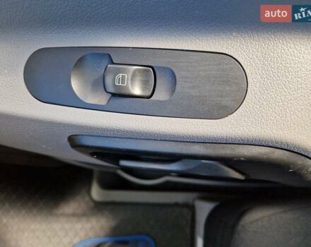 Белый Мерседес Sprinter, объемом двигателя 2.2 л и пробегом 340 тыс. км за 17500 $, фото 23 на Automoto.ua