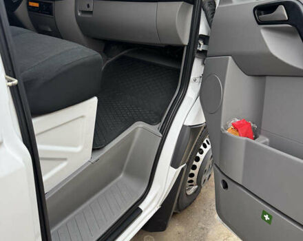 Белый Мерседес Sprinter, объемом двигателя 2.2 л и пробегом 195 тыс. км за 38500 $, фото 14 на Automoto.ua