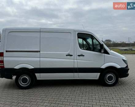 Белый Мерседес Sprinter, объемом двигателя 2.2 л и пробегом 272 тыс. км за 14800 $, фото 8 на Automoto.ua