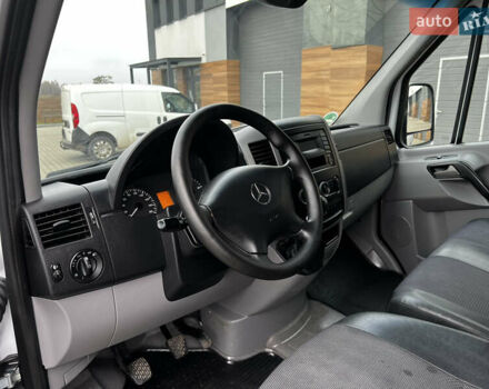 Белый Мерседес Sprinter, объемом двигателя 2.2 л и пробегом 272 тыс. км за 14800 $, фото 25 на Automoto.ua