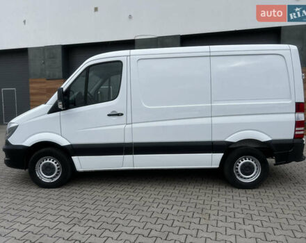 Белый Мерседес Sprinter, объемом двигателя 2.2 л и пробегом 272 тыс. км за 14800 $, фото 2 на Automoto.ua