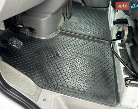 Білий Мерседес Sprinter, об'ємом двигуна 2.14 л та пробігом 595 тис. км за 15999 $, фото 22 на Automoto.ua