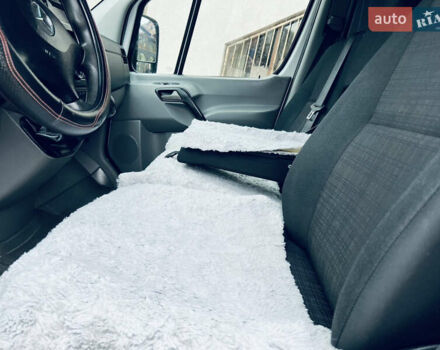 Белый Мерседес Sprinter, объемом двигателя 2.1 л и пробегом 410 тыс. км за 17500 $, фото 8 на Automoto.ua