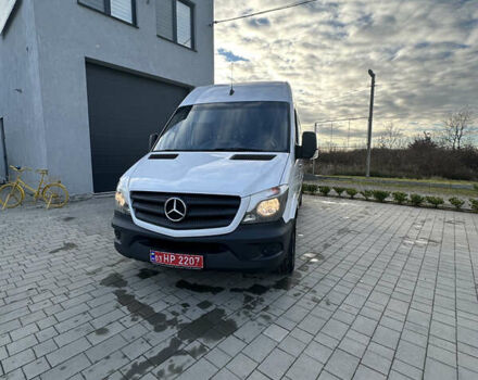 Белый Мерседес Sprinter, объемом двигателя 2.2 л и пробегом 265 тыс. км за 18700 $, фото 3 на Automoto.ua