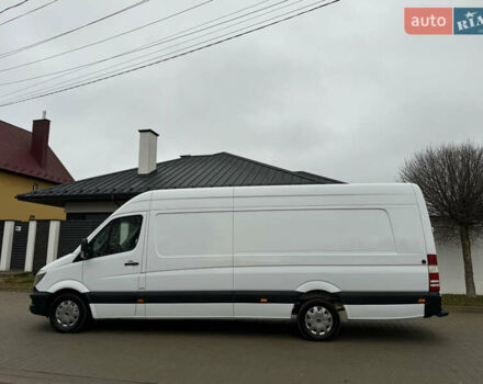 Белый Мерседес Sprinter, объемом двигателя 2.2 л и пробегом 245 тыс. км за 18800 $, фото 9 на Automoto.ua
