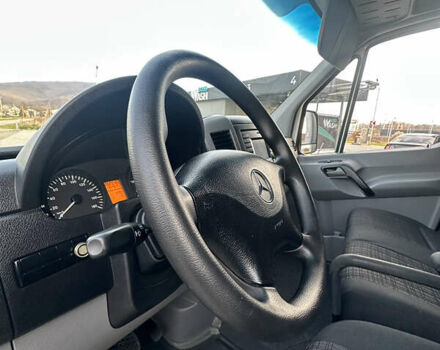 Белый Мерседес Sprinter, объемом двигателя 2.2 л и пробегом 265 тыс. км за 18700 $, фото 16 на Automoto.ua