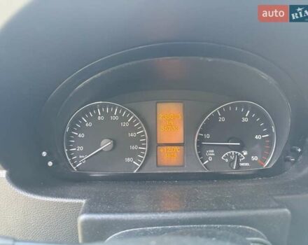 Белый Мерседес Sprinter, объемом двигателя 3 л и пробегом 240 тыс. км за 24000 $, фото 5 на Automoto.ua
