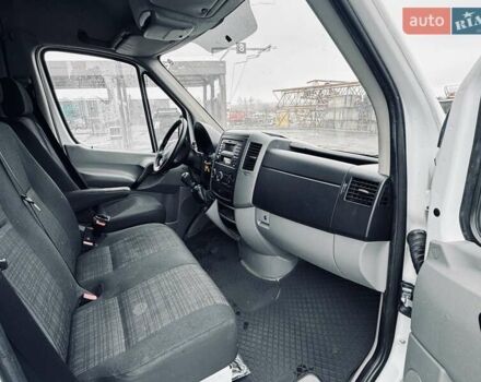 Белый Мерседес Sprinter, объемом двигателя 2.2 л и пробегом 298 тыс. км за 13900 $, фото 61 на Automoto.ua