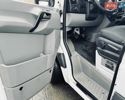 Белый Мерседес Sprinter, объемом двигателя 2.2 л и пробегом 298 тыс. км за 13900 $, фото 44 на Automoto.ua