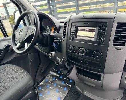 Белый Мерседес Sprinter, объемом двигателя 2.2 л и пробегом 278 тыс. км за 21750 $, фото 3 на Automoto.ua