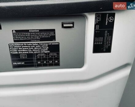 Белый Мерседес Sprinter, объемом двигателя 2.2 л и пробегом 298 тыс. км за 13900 $, фото 41 на Automoto.ua