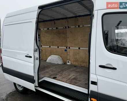 Белый Мерседес Sprinter, объемом двигателя 2.2 л и пробегом 298 тыс. км за 13900 $, фото 19 на Automoto.ua