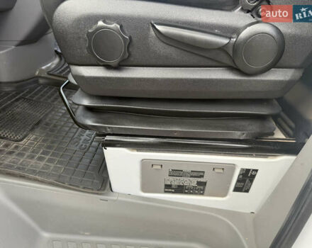 Белый Мерседес Sprinter, объемом двигателя 2.2 л и пробегом 325 тыс. км за 19000 $, фото 17 на Automoto.ua