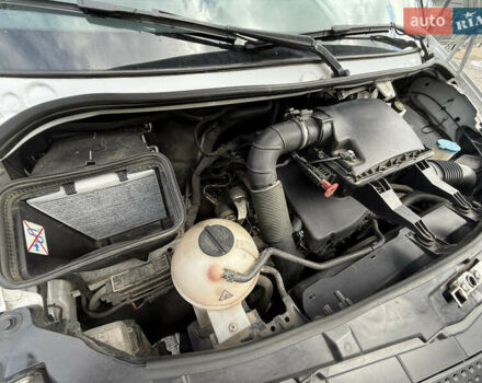 Белый Мерседес Sprinter, объемом двигателя 2.2 л и пробегом 325 тыс. км за 19000 $, фото 28 на Automoto.ua