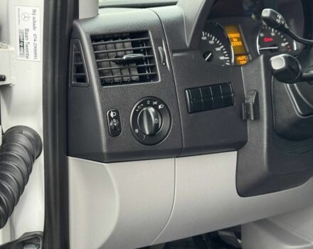 Белый Мерседес Sprinter, объемом двигателя 2.2 л и пробегом 278 тыс. км за 21750 $, фото 15 на Automoto.ua