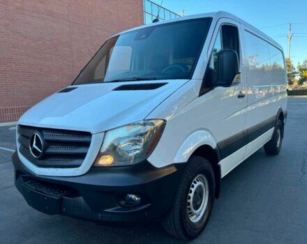 Белый Мерседес Sprinter, объемом двигателя 3 л и пробегом 78 тыс. км за 10000 $, фото 2 на Automoto.ua