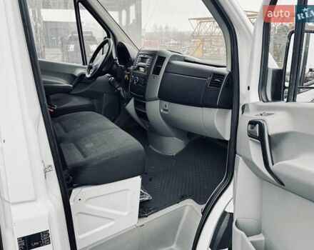 Белый Мерседес Sprinter, объемом двигателя 2.2 л и пробегом 298 тыс. км за 13900 $, фото 58 на Automoto.ua
