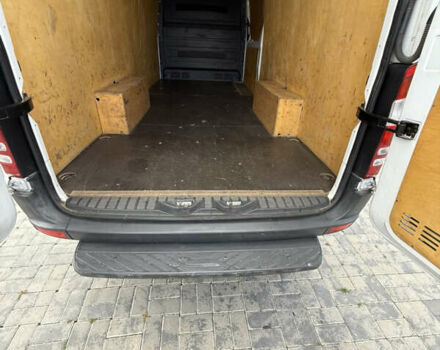 Белый Мерседес Sprinter, объемом двигателя 2.2 л и пробегом 325 тыс. км за 19000 $, фото 24 на Automoto.ua