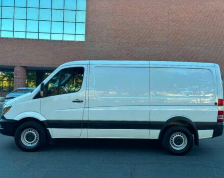 Белый Мерседес Sprinter, объемом двигателя 3 л и пробегом 78 тыс. км за 10000 $, фото 3 на Automoto.ua