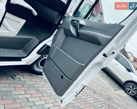 Белый Мерседес Sprinter, объемом двигателя 0 л и пробегом 3 тыс. км за 17900 $, фото 13 на Automoto.ua