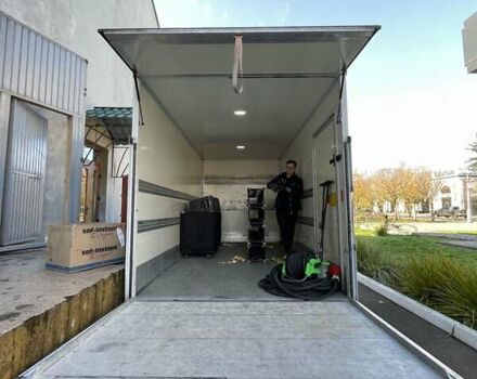 Білий Мерседес Sprinter, об'ємом двигуна 2.2 л та пробігом 245 тис. км за 28000 $, фото 6 на Automoto.ua