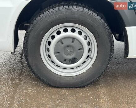 Белый Мерседес Sprinter, объемом двигателя 2.2 л и пробегом 336 тыс. км за 23000 $, фото 19 на Automoto.ua