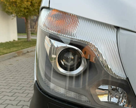 Белый Мерседес Sprinter, объемом двигателя 0 л и пробегом 348 тыс. км за 19300 $, фото 9 на Automoto.ua