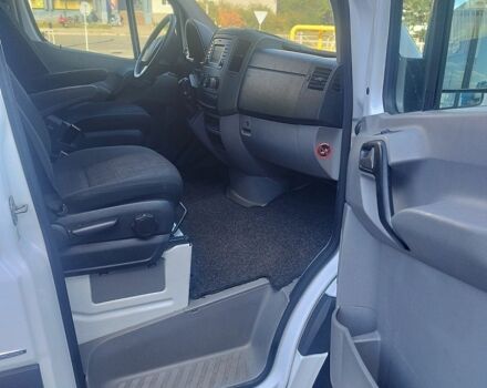 Белый Мерседес Sprinter, объемом двигателя 0 л и пробегом 306 тыс. км за 17200 $, фото 8 на Automoto.ua